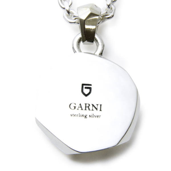 GARNI - DC Stamp Pendant - L / DC スタンプ ペンダント GN13075