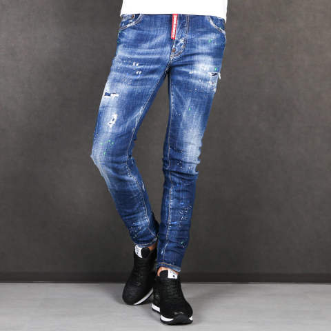 話題沸騰 有名人もご愛用 人気のデニム Dsquared2 Chemical Conbination